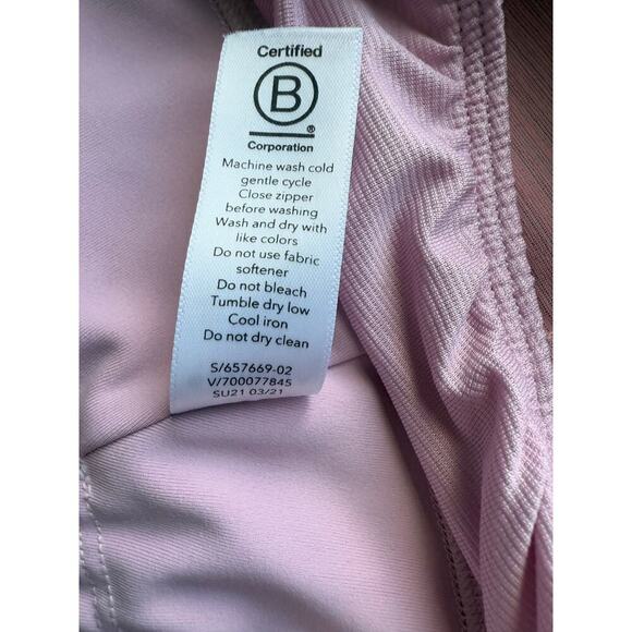 Athleta Run With It Textured 3.5” Short Pink Size Medium Running Lined - Picture 7 of 7